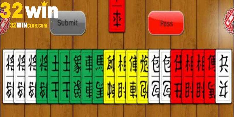 Linh hoạt giữ và đánh bài để thắng Tứ Sắc